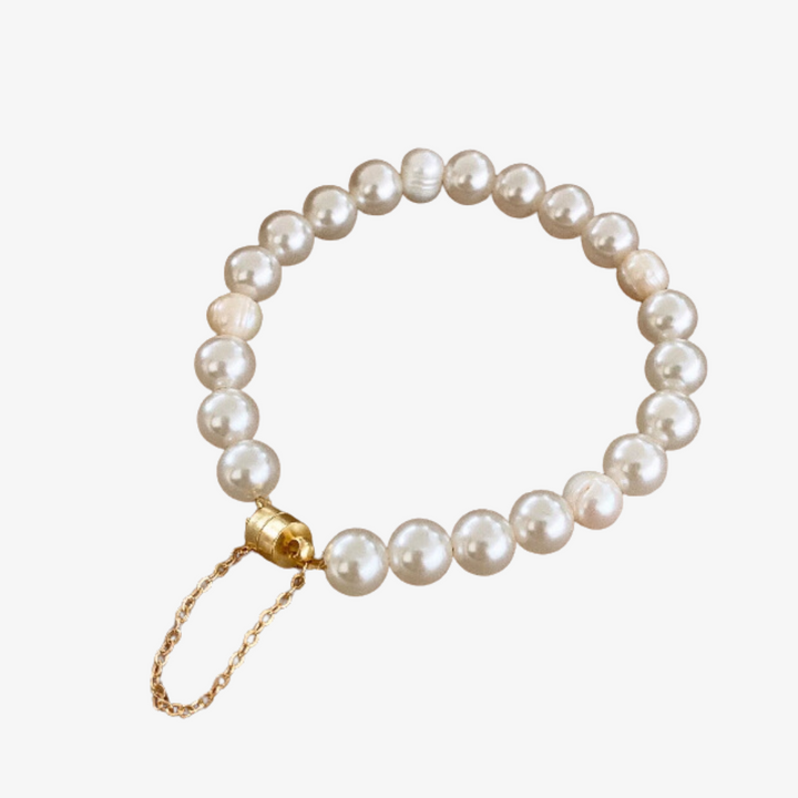 Elegant Pearl Bracelet