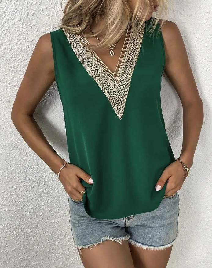 Hailey | Elegant sleeveless top V-neck